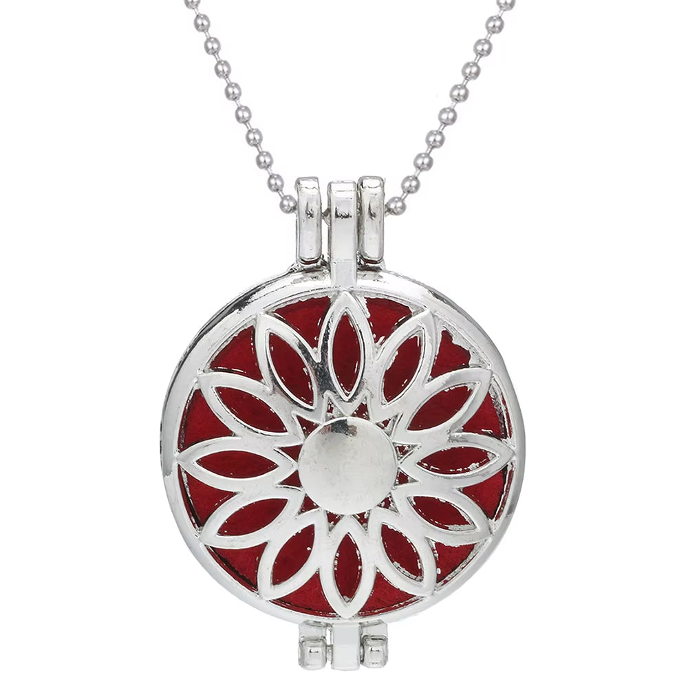New Aroma Diffuser Necklace Vintage Flower Open Lockets Pendant Perfume Essential Oil Diffuser Aromatherapy Necklace