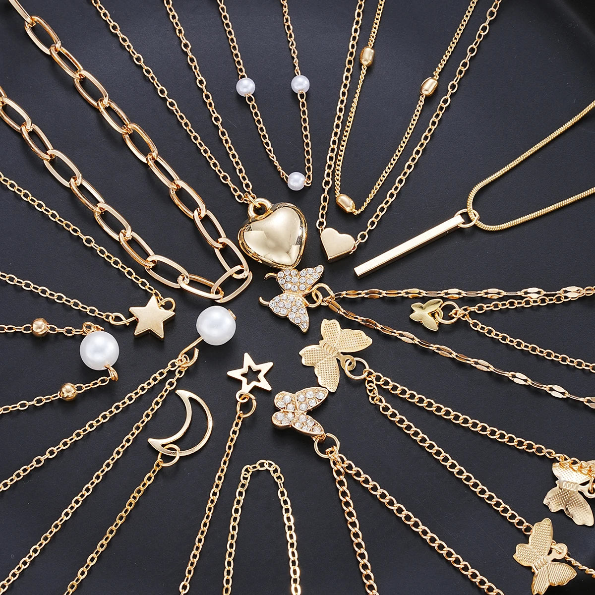13Pcs Gold Pendant Necklace