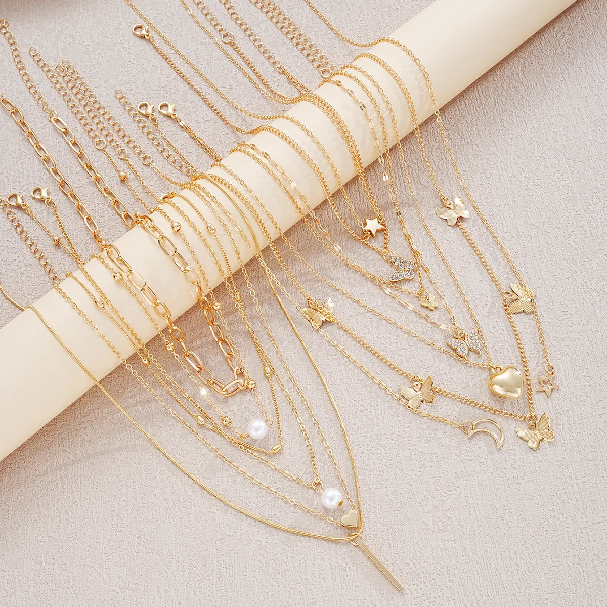 13Pcs Gold Pendant Necklace