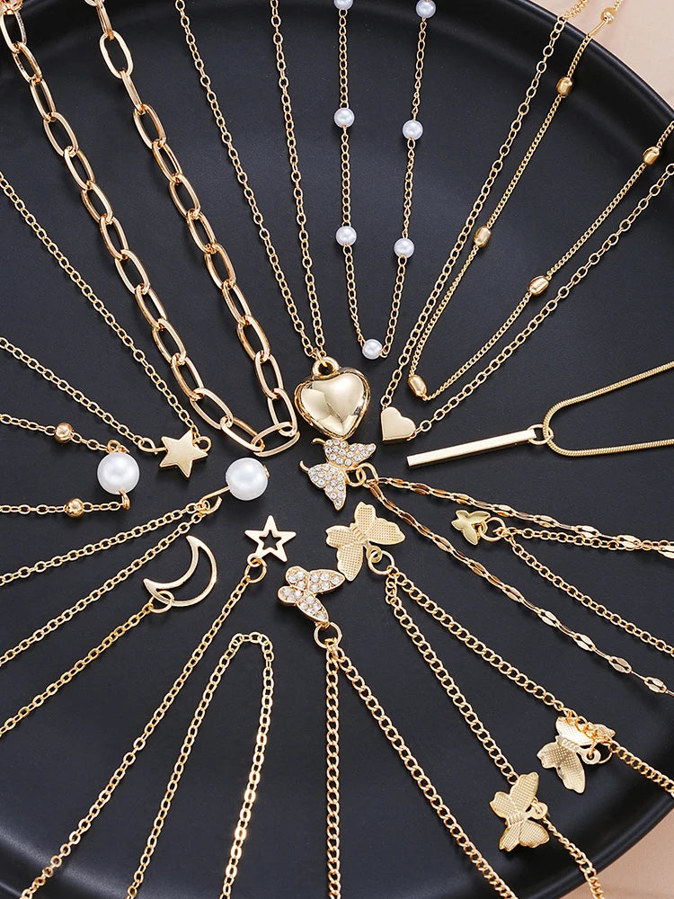 13Pcs Gold Pendant Necklace